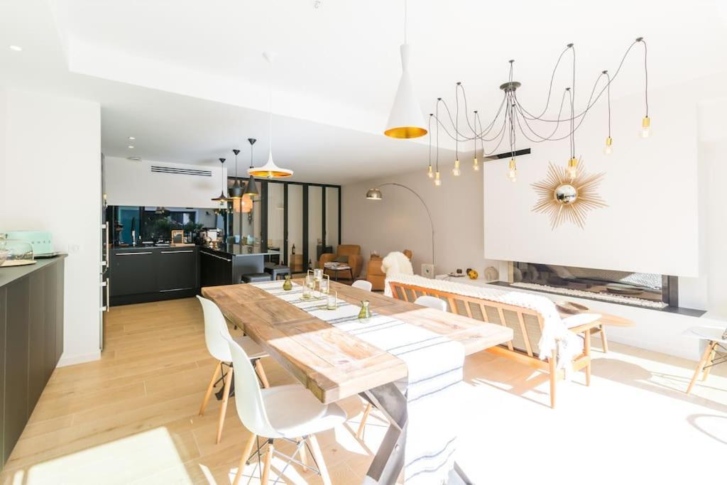 Maison D'Hotes, Terrasse & Jacuzzi En Plein Centre Bordeaux Bagian luar foto